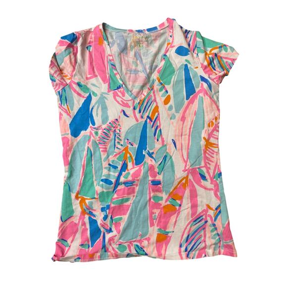 Lilly Pulitzer Michele V Neck Short Sleeve Shirt in Out to Sea Print, X-Small - Picture 1 of 6